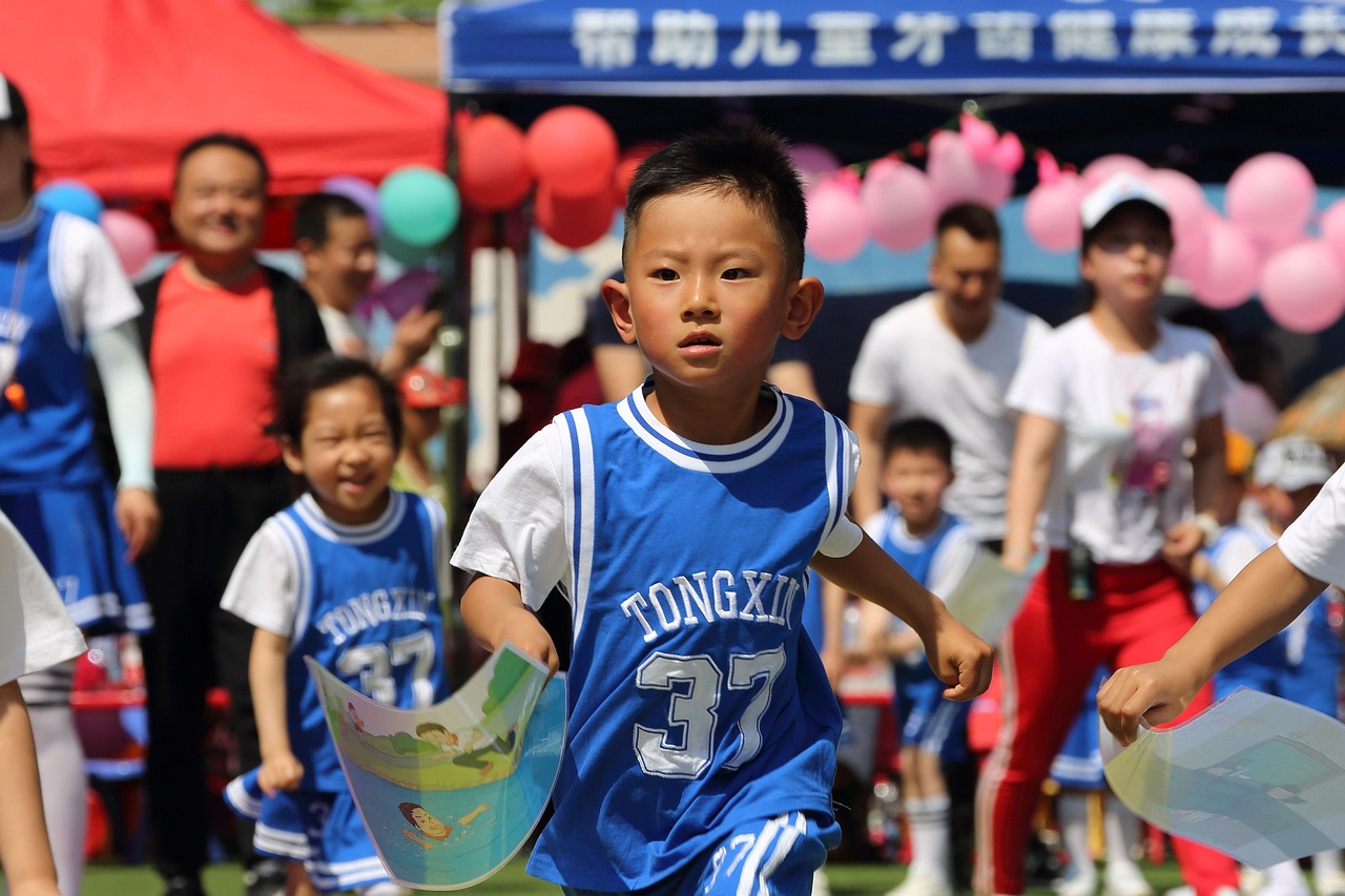 小孩几岁开始学篮球